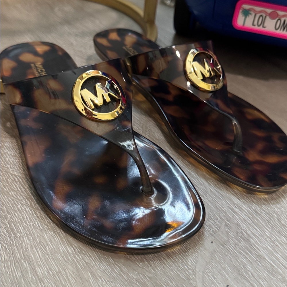 Michael Kors Tortoiseshell Brown Flip Flops - Picture 4 of 4